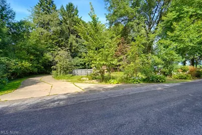 528 Pres Vannes Drive, Dalton, OH 44618 - Photo 37