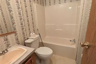 316 Britton Dr, Geneva, OH 44041 - Photo 17