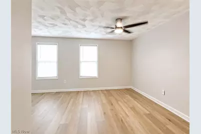 447 Cuyahoga Street, Akron, OH 44310 - Photo 5