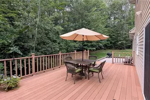 15010 Bates Creek Dr, Chardon, OH 44024 - Photo 7