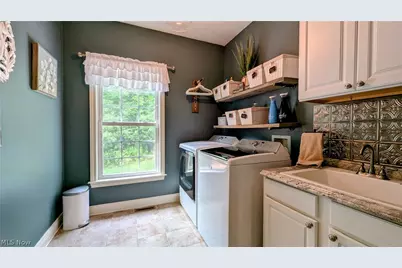 15010 Bates Creek Drive, Chardon, OH 44024 - Photo 19