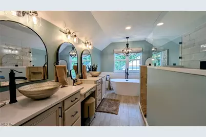 15010 Bates Creek Drive, Chardon, OH 44024 - Photo 23