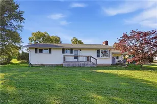 165 Chapel Hill Rd, Zanesville, OH 43701 - Photo 1