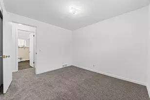 1902 Root Ave NE, Canton, OH 44705 - Photo 27