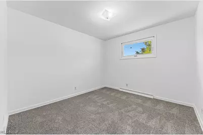 1902 Root Avenue NE, Canton, OH 44705 - Photo 25