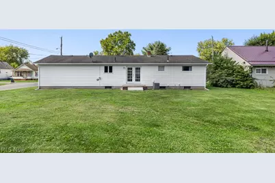 1902 Root Avenue NE, Canton, OH 44705 - Photo 41