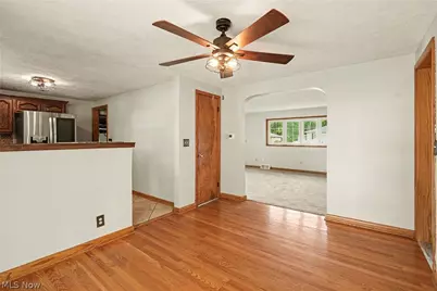 811 Leecrest Street NW, Massillon, OH 44646 - Photo 3