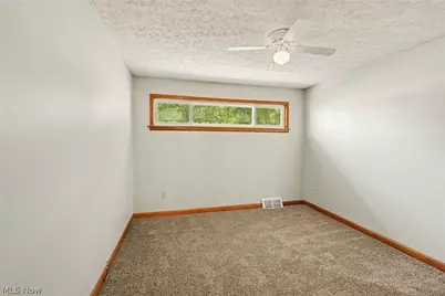 811 Leecrest Street NW, Massillon, OH 44646 - Photo 13