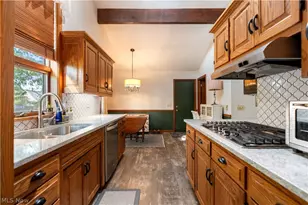 6107 Cedar Ln NW, Canton, OH 44708 - Photo 11