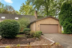 6107 Cedar Ln NW, Canton, OH 44708 - Photo 1