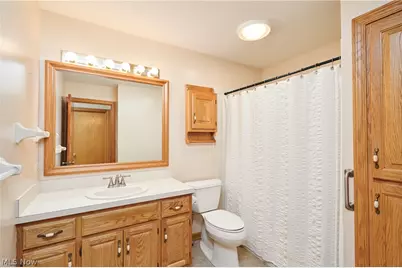 1353 S Azalea Boulevard, Barberton, OH 44203 - Photo 15