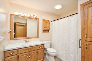 1353 S Azalea Blvd, Barberton, OH 44203 - Photo 15