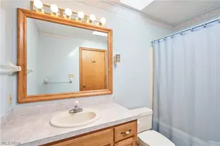 1353 S Azalea Blvd, Barberton, OH 44203 - Photo 13