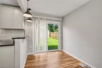 411 7th Street, Fairport Harbor, OH 44077 - Photo 5