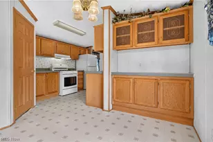 35157 Center Ridge Rd, North Ridgeville, OH 44039 - Photo 19
