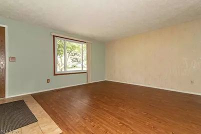 478 Manhattan Pky, Painesville Twp, OH 44077 - Photo 9