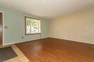 478 Manhattan Pkwy, Painesville Twp, OH 44077 - Photo 9