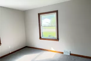 1311 N Walnut St, Dover, OH 44622 - Photo 13