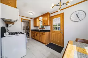 33450 Willowick Dr, Eastlake, OH 44095 - Photo 5