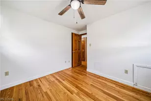 33450 Willowick Dr, Eastlake, OH 44095 - Photo 11