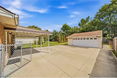 33450 Willowick Drive, Eastlake, OH 44095 - Photo 21