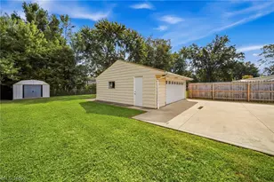 33450 Willowick Dr, Eastlake, OH 44095 - Photo 25