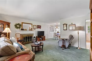 828 Eastview Ave, Wadsworth, OH 44281 - Photo 3