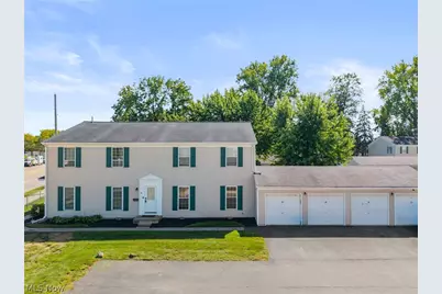 28 Valley Forge Lane #2A, Elyria, OH 44035 - Photo 1