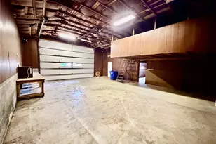 132 W Indian St, Gnadenhutten, OH 44629 - Photo 37