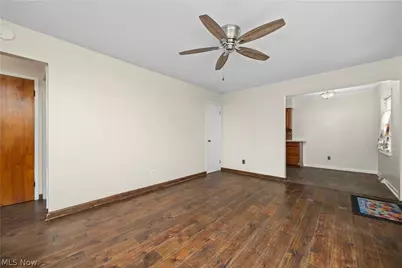 369 White Oak Drive, Elyria, OH 44035 - Photo 7