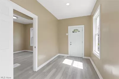 3326 W 61st Street, Loveland, OH 44102 - Photo 7