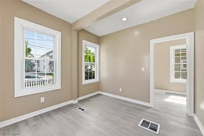 3326 W 61st Street, Loveland, OH 44102 - Photo 9