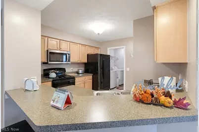 1990 Village Parkway, Tallmadge, OH 44278 - Photo 15