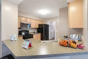 1990 Village Pkwy, Tallmadge, OH 44278 - Photo 15