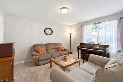 1990 Village Parkway, Tallmadge, OH 44278 - Photo 21