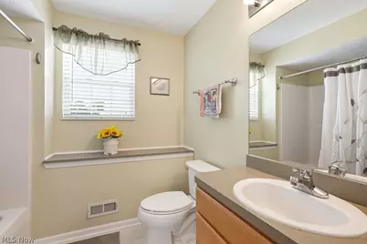1990 Village Parkway, Tallmadge, OH 44278 - Photo 29