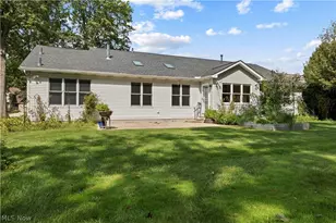1024 Hunters Chase, Grafton, OH 44044 - Photo 5