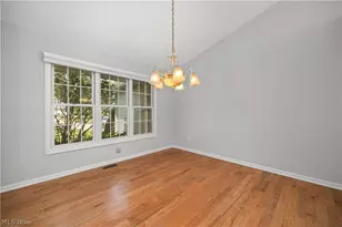 1024 Hunters Chase, Grafton, OH 44044 - Photo 19