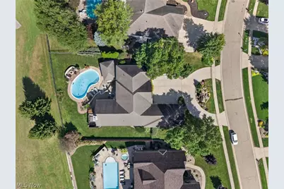 3458 Chadwick Drive, Uniontown, OH 44685 - Photo 5