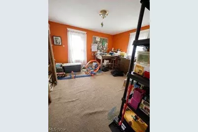 1025 S Freedom Avenue, Alliance, OH 44601 - Photo 5