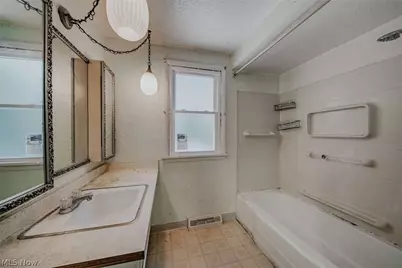 32909 Alva Drive, Eastlake, OH 44095 - Photo 11