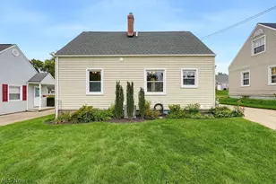 2354 25th St, Cuyahoga Falls, OH 44223 - Photo 5