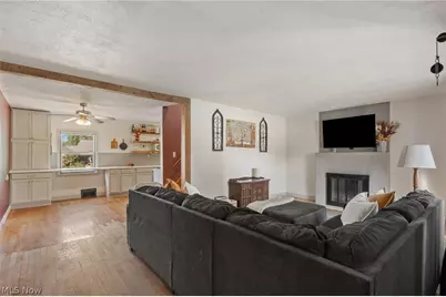 4244 Laffer Square, Sandyville, OH 44671 - Photo 3