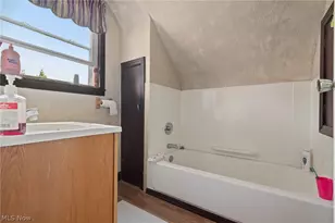 4244 Laffer Square, Sandyville, OH 44671 - Photo 27