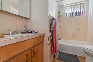 1360 Brittain Woods Rd, Akron, OH 44310 - Photo 21