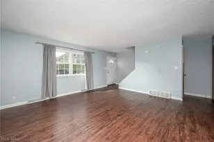1317 Sandelwood Oval, Kent, OH 44240 - Photo 3