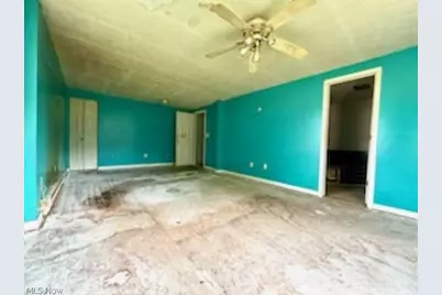 5918 Middle Ridge Road, Madison, OH 44057 - Photo 9