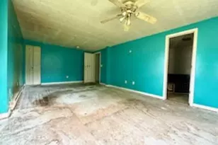 5918 Middle Ridge Rd, Madison, OH 44057 - Photo 9