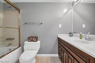 12500 Edgewater Dr, Oakwood, OH 44107 - Photo 17