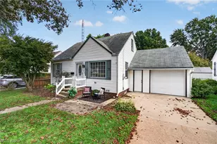 1308 Manor Ave SW, Canton, OH 44710 - Photo 3
